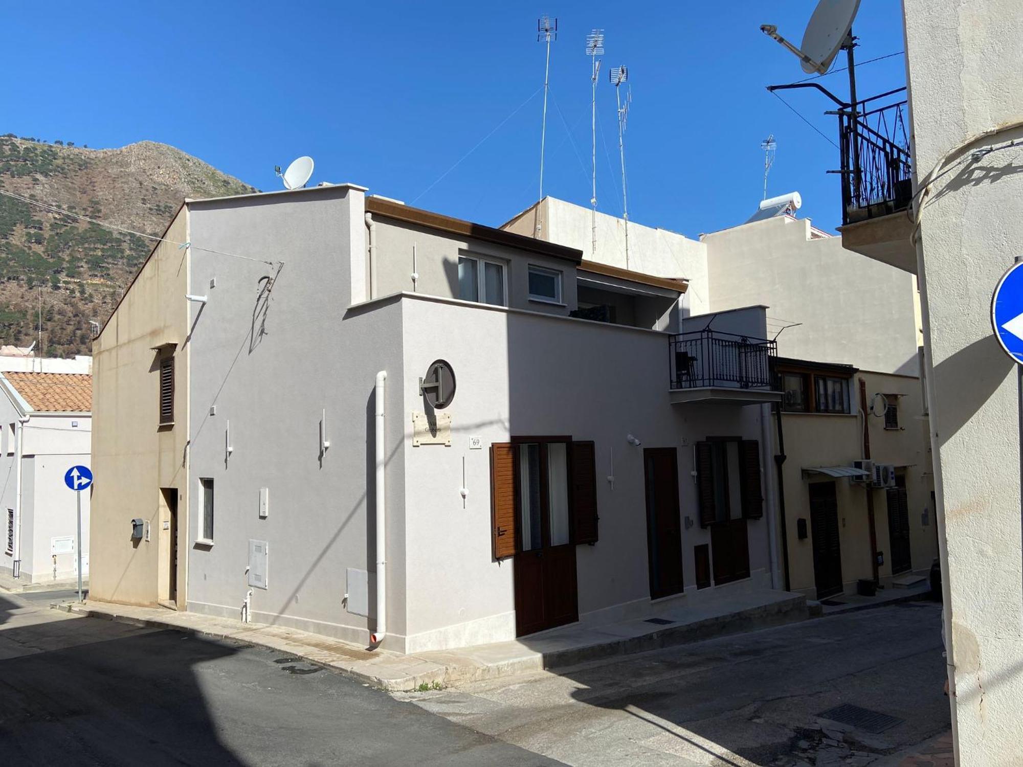 Allumaro House Castellammare del Golfo Exterior photo